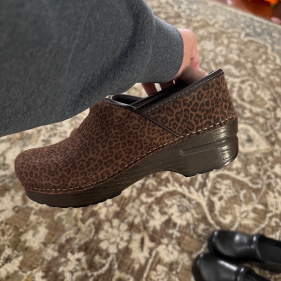 Dansko clogs - Picture 3 of 4